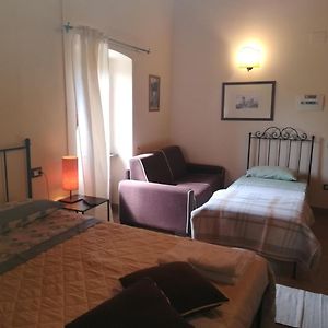 Camera deluxe con letto queen size